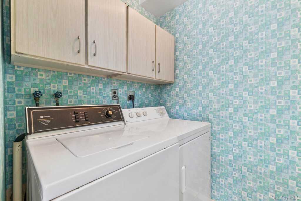 321 Locust Avenue, Rye, NY 10580 - Photo 28 of 46