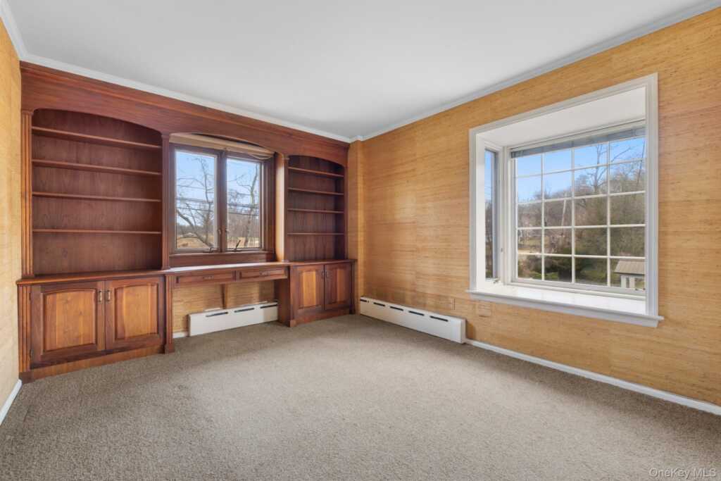 321 Locust Avenue, Rye, NY 10580 - Photo 31 of 46