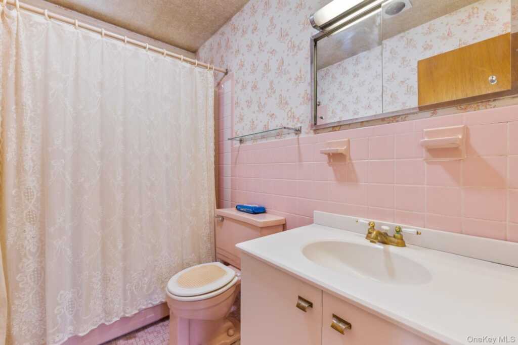 321 Locust Avenue, Rye, NY 10580 - Photo 33 of 46