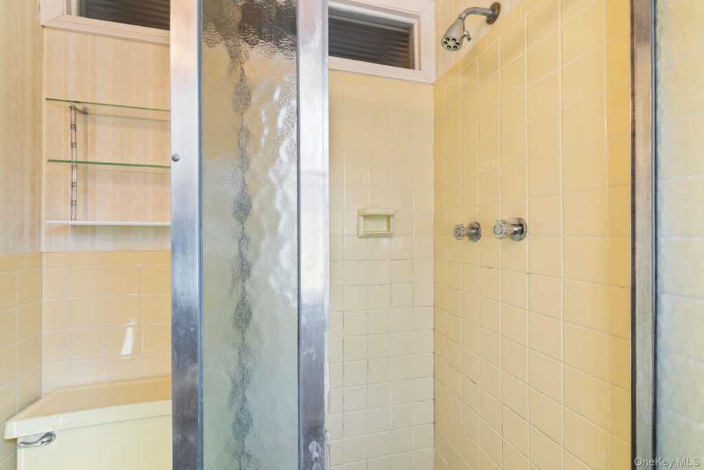 321 Locust Avenue, Rye, NY 10580 - Photo 40 of 46