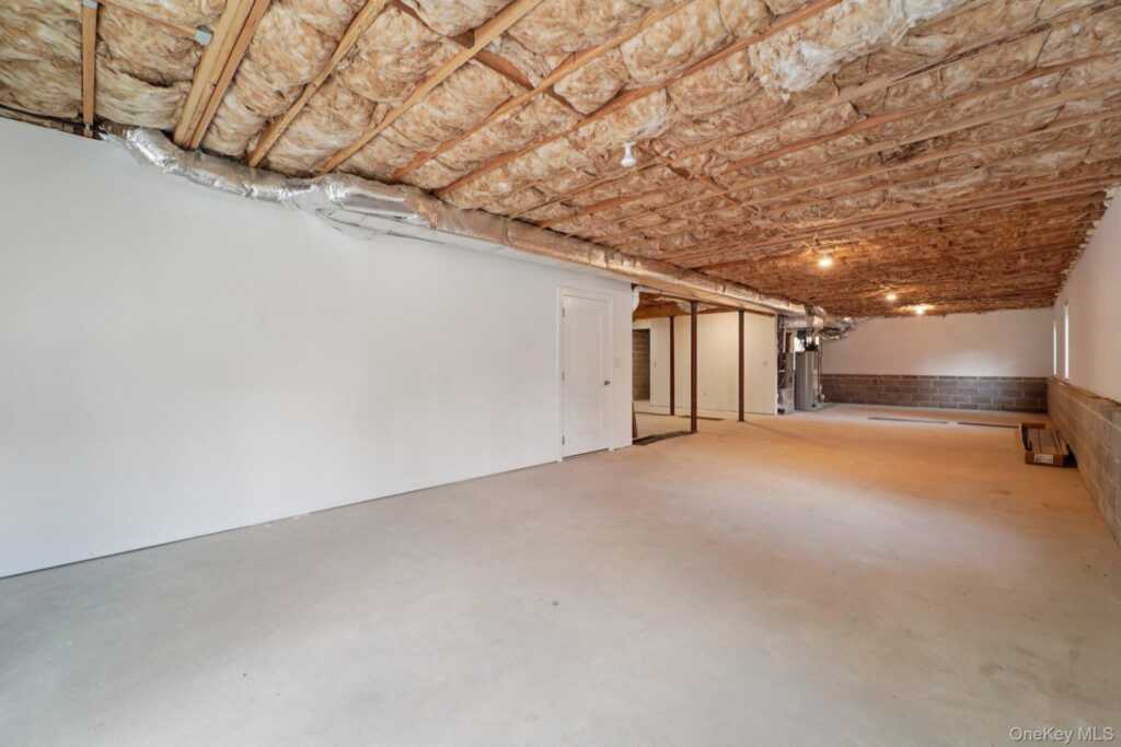 255 Congers Road, New City, NY 10956 - Photo 45 of 50