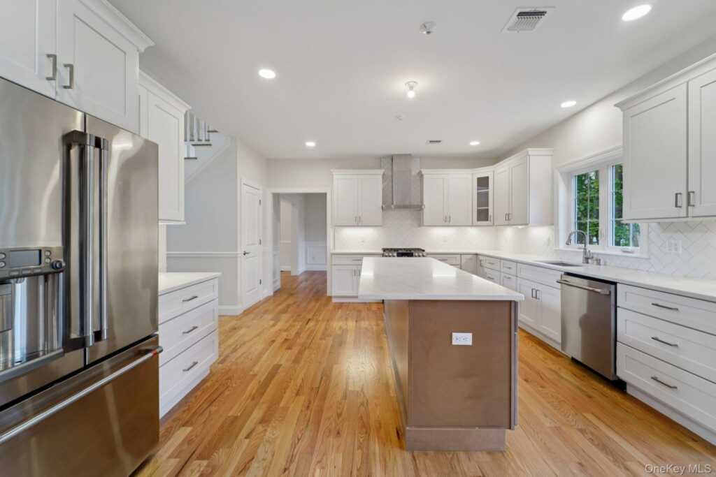 255 Congers Road, New City, NY 10956 - Photo 9 of 50