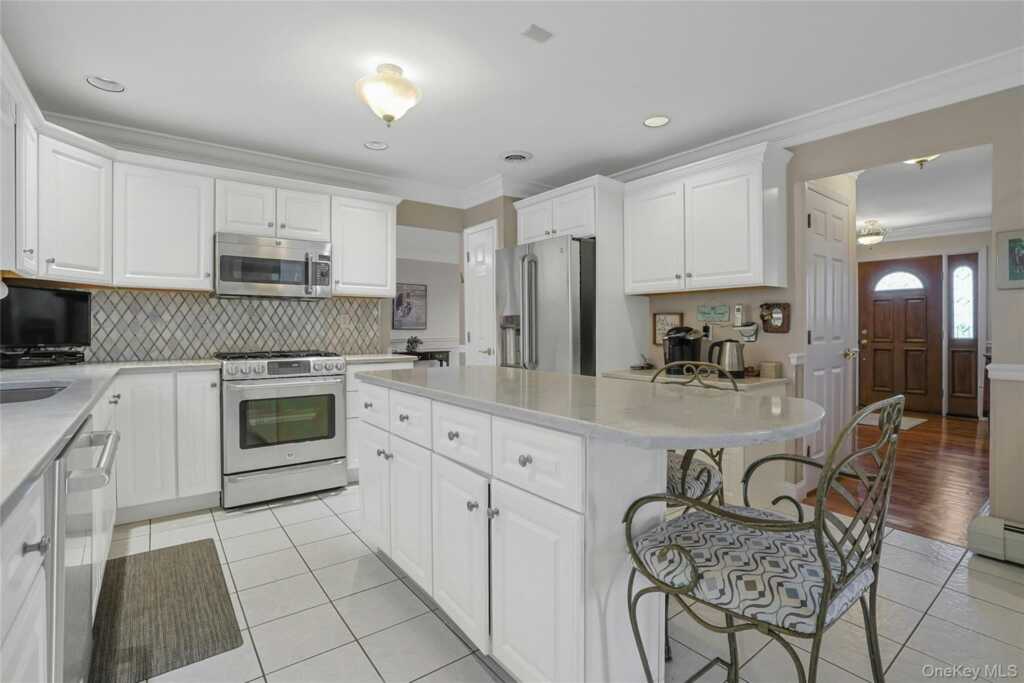 235 S Boulevard, Nyack, NY 10960 - Photo 15 of 43