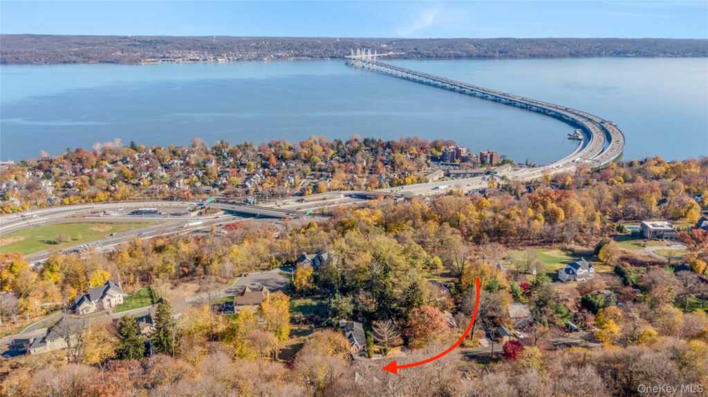 235 S Boulevard, Nyack, NY 10960 - Photo 2 of 43