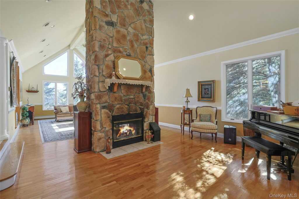 235 S Boulevard, Nyack, NY 10960 - Photo 9 of 43