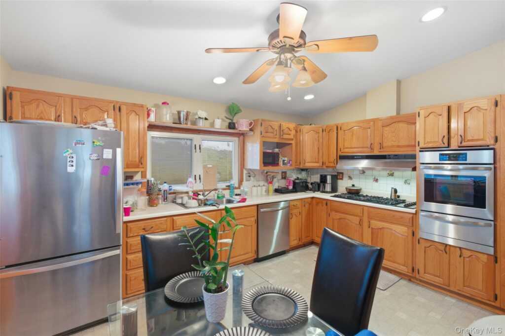 29 Hoover Place, Stony Point, NY 10980 - Photo 15 of 33