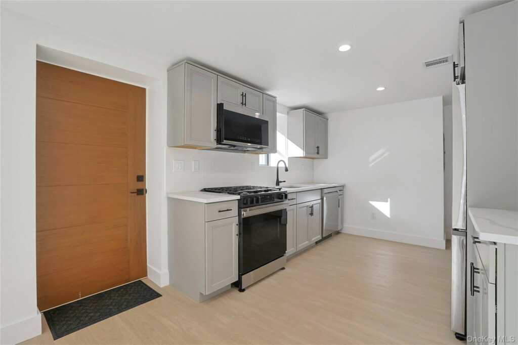 229 Piermont Avenue, Unit #B12, Piermont, NY 10968 - Photo 16 of 27