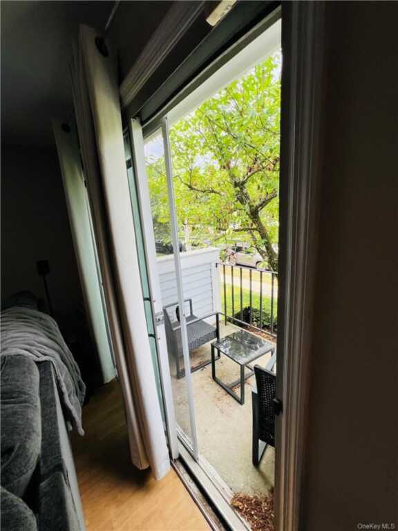 36 Greenridge Avenue, Unit #209, White Plains, NY 10605 - Photo 5 of 24
