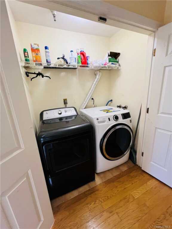 36 Greenridge Avenue, Unit #209, White Plains, NY 10605 - Photo 8 of 24