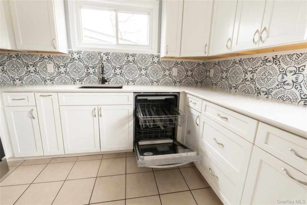 218 N Midland Avenue, Nyack, NY 10960 - Photo 13 of 23