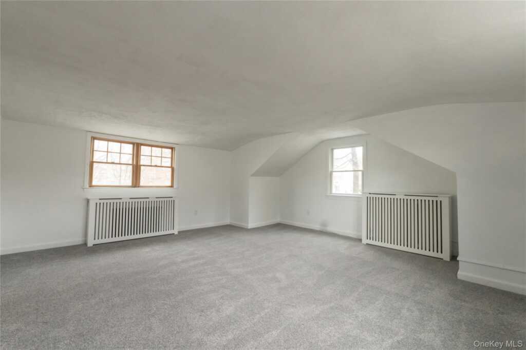 218 N Midland Avenue, Nyack, NY 10960 - Photo 2 of 23