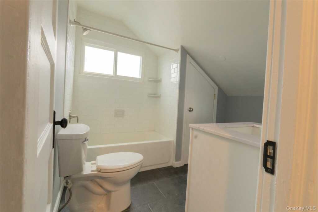 218 N Midland Avenue, Nyack, NY 10960 - Photo 20 of 23