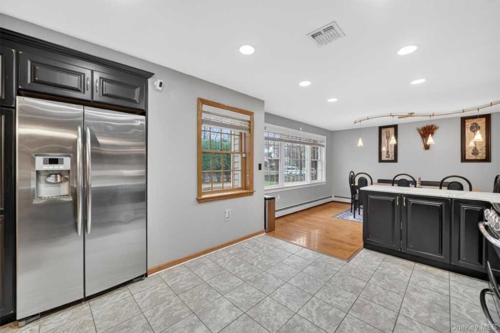 69 S Airmont Road, Suffern, NY 10901 - Photo 10 of 45