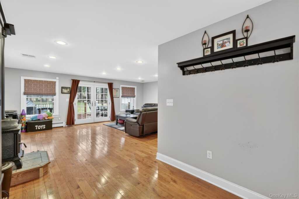 69 S Airmont Road, Suffern, NY 10901 - Photo 14 of 45