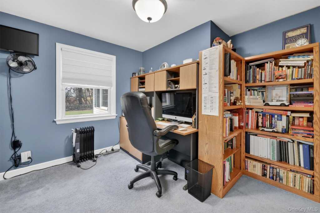 69 S Airmont Road, Suffern, NY 10901 - Photo 20 of 45