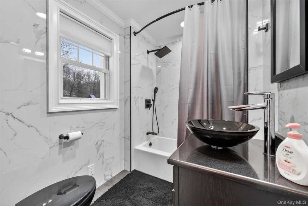 69 S Airmont Road, Suffern, NY 10901 - Photo 21 of 45