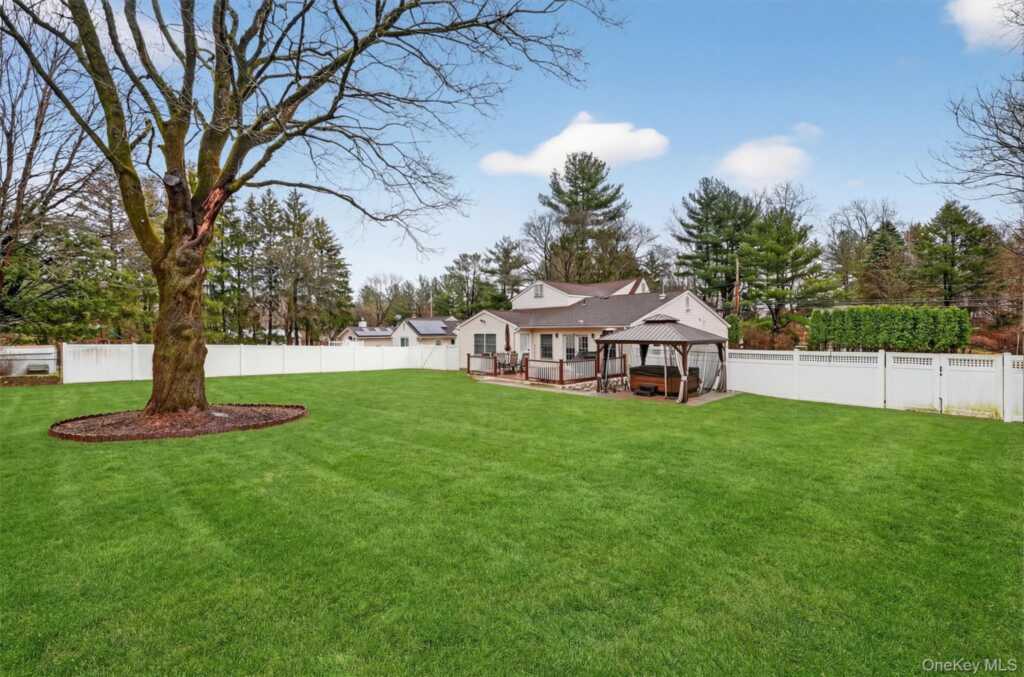 69 S Airmont Road, Suffern, NY 10901 - Photo 38 of 45