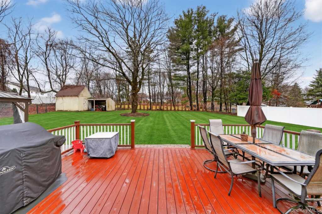 69 S Airmont Road, Suffern, NY 10901 - Photo 40 of 45