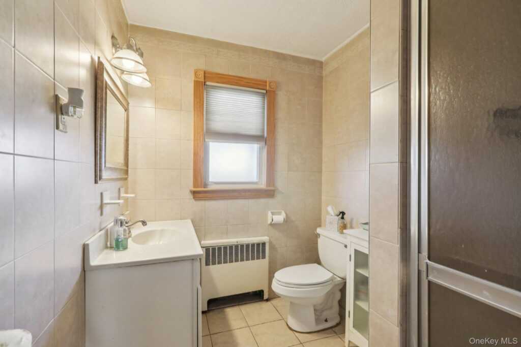 65 W Washington Avenue, Pearl River, NY 10965 - Photo 21 of 35