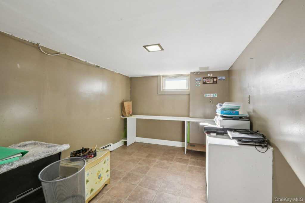 65 W Washington Avenue, Pearl River, NY 10965 - Photo 27 of 35