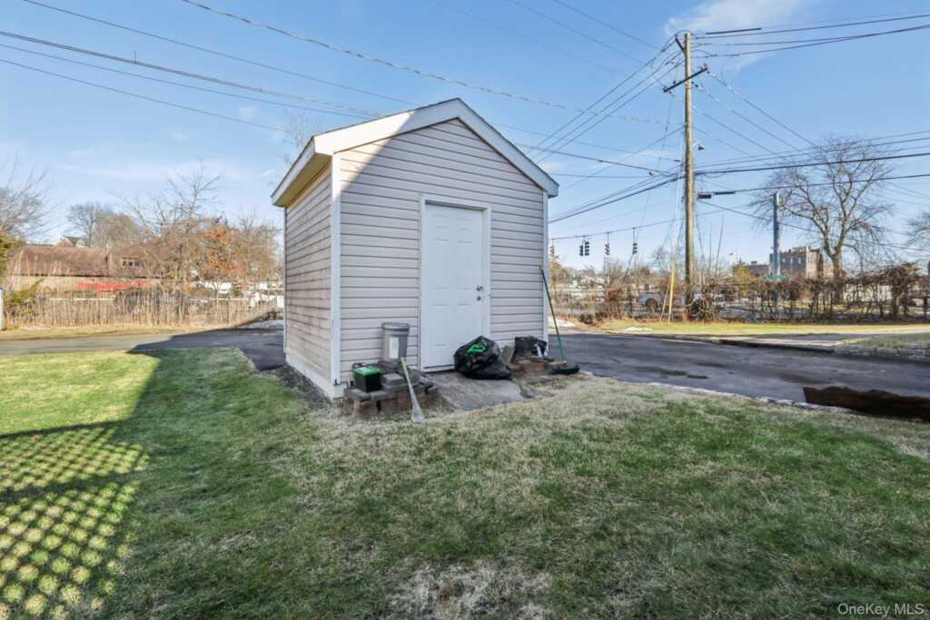 65 W Washington Avenue, Pearl River, NY 10965 - Photo 35 of 35