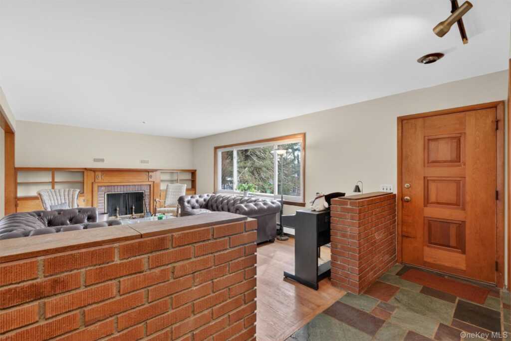 5 River Road, Suffern, NY 10901 - Photo 12 of 50