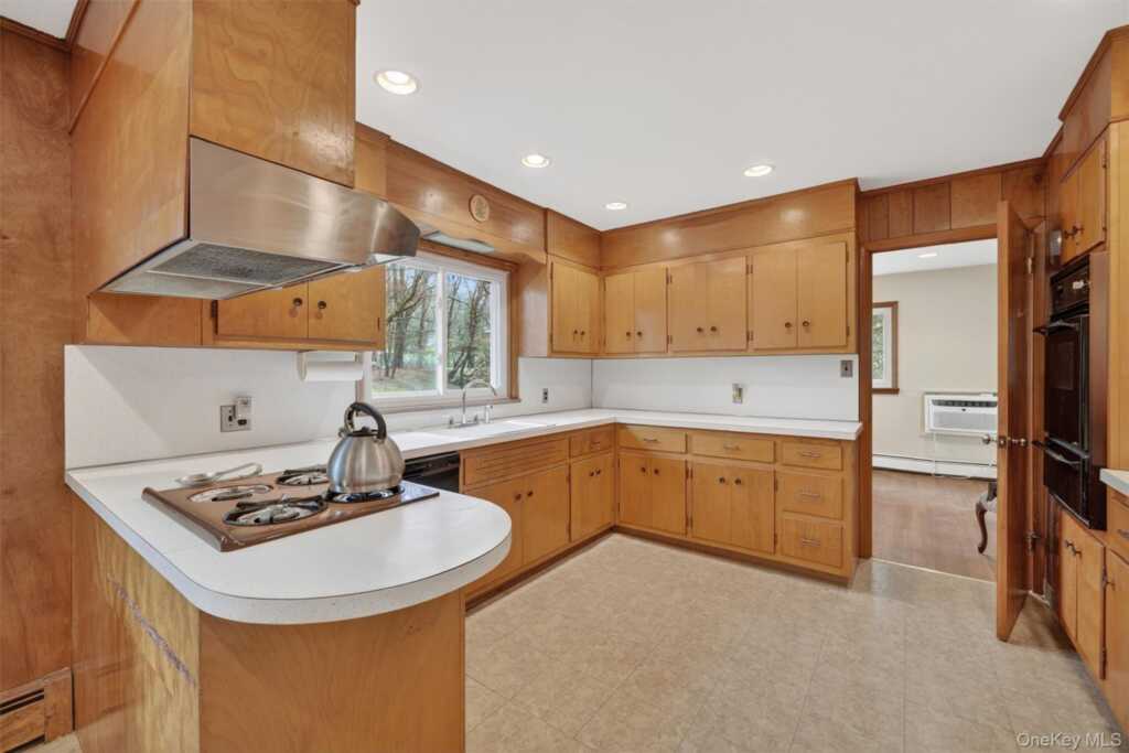 5 River Road, Suffern, NY 10901 - Photo 24 of 50