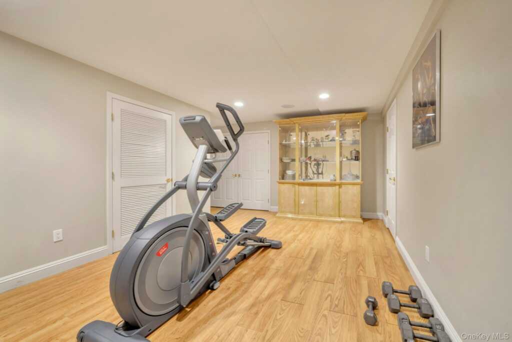 25 Charnwood Drive, Suffern, NY 10901 - Photo 25 of 31