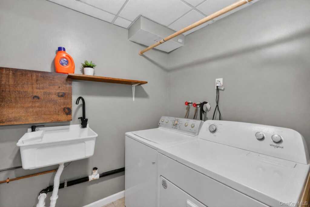 134 Ridge Road, Valley Cottage, NY 10989 - Photo 33 of 47