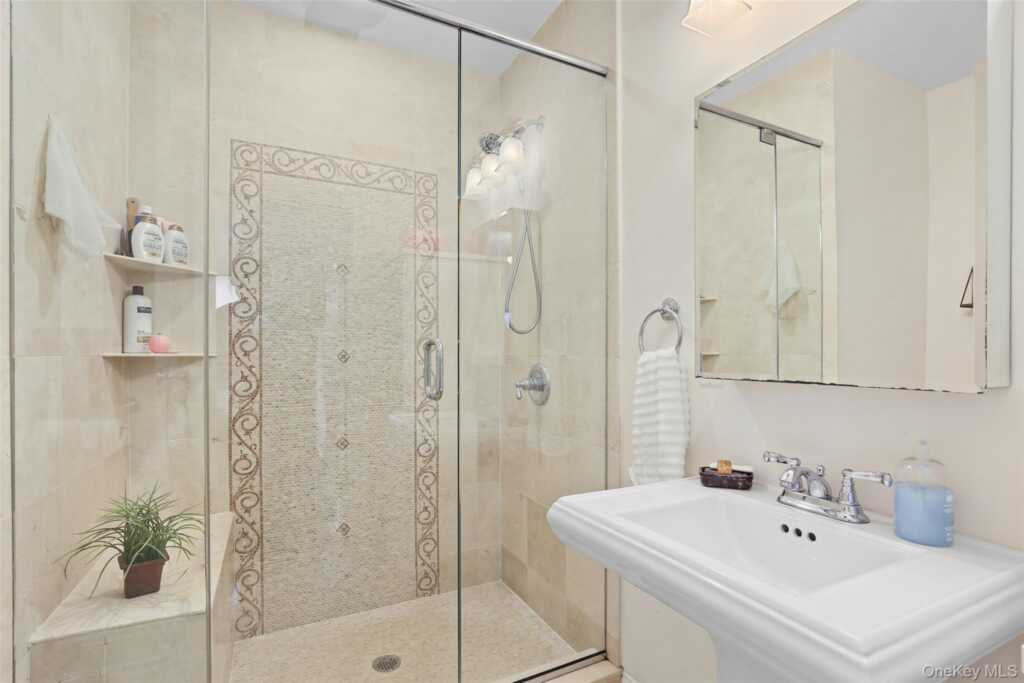 8 Goldwin Street, Rye, NY 10580 - Photo 11 of 25