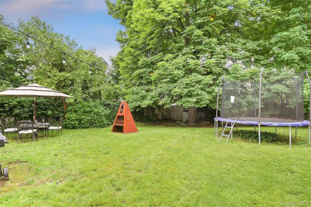 8 Goldwin Street, Rye, NY 10580 - Photo 18 of 25