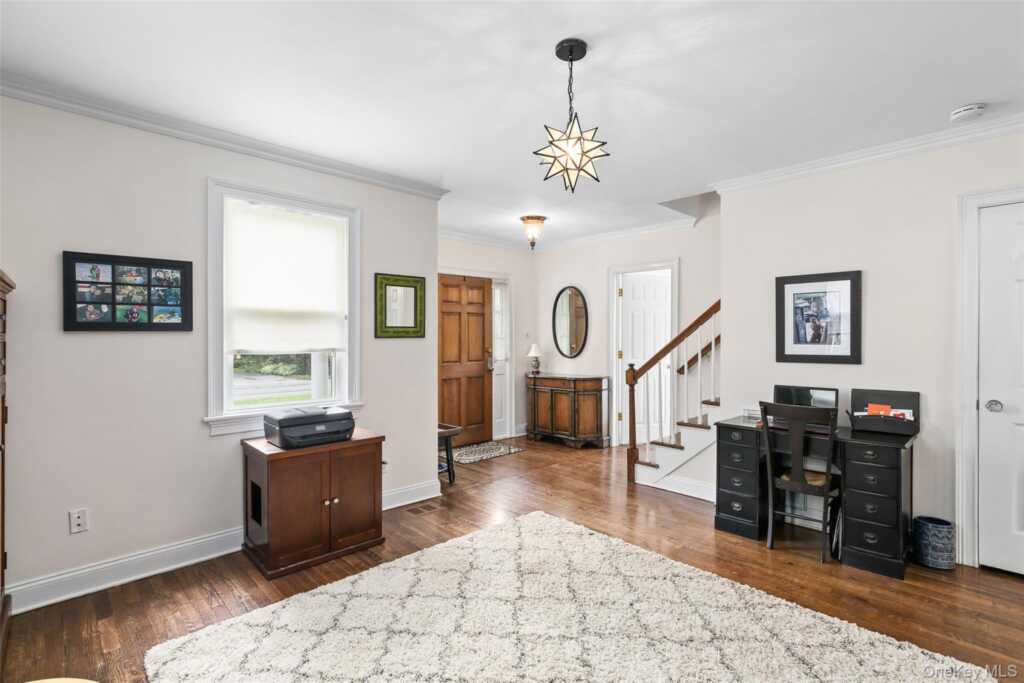 8 Goldwin Street, Rye, NY 10580 - Photo 2 of 25