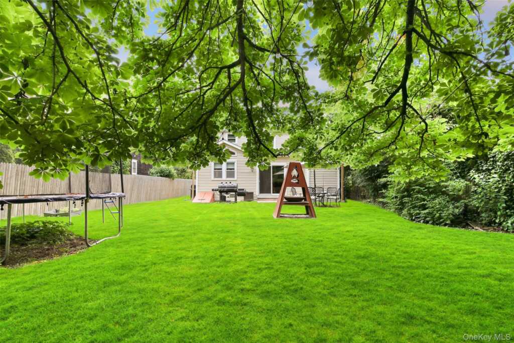 8 Goldwin Street, Rye, NY 10580 - Photo 20 of 25