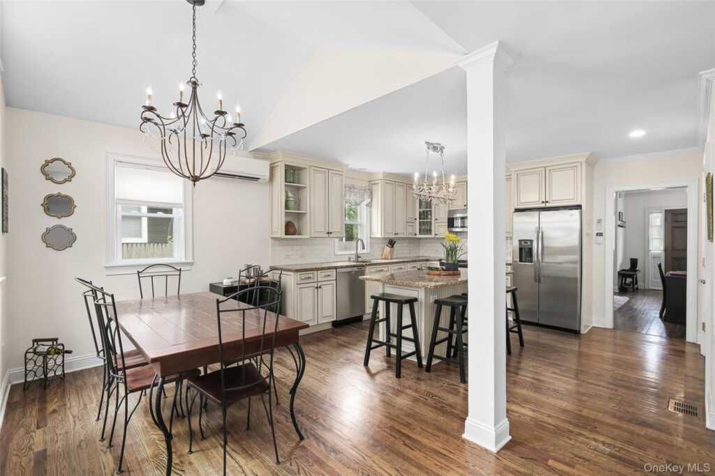 8 Goldwin Street, Rye, NY 10580 - Photo 7 of 25