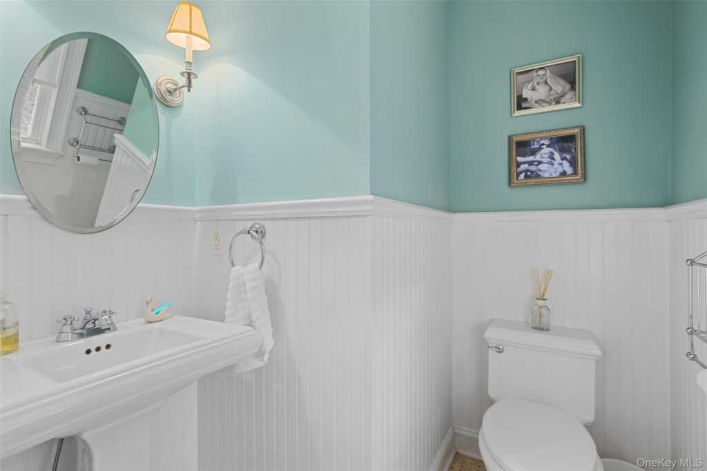 8 Goldwin Street, Rye, NY 10580 - Photo 9 of 25