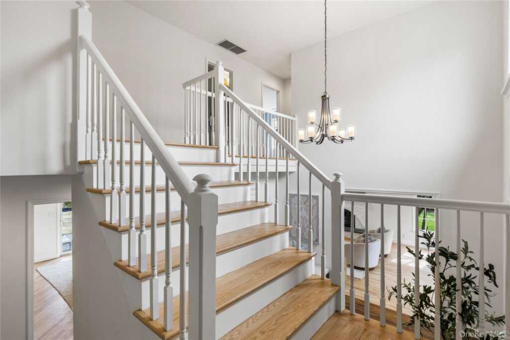 64 Bradford Avenue, Rye, NY 10580 - Photo 18 of 45