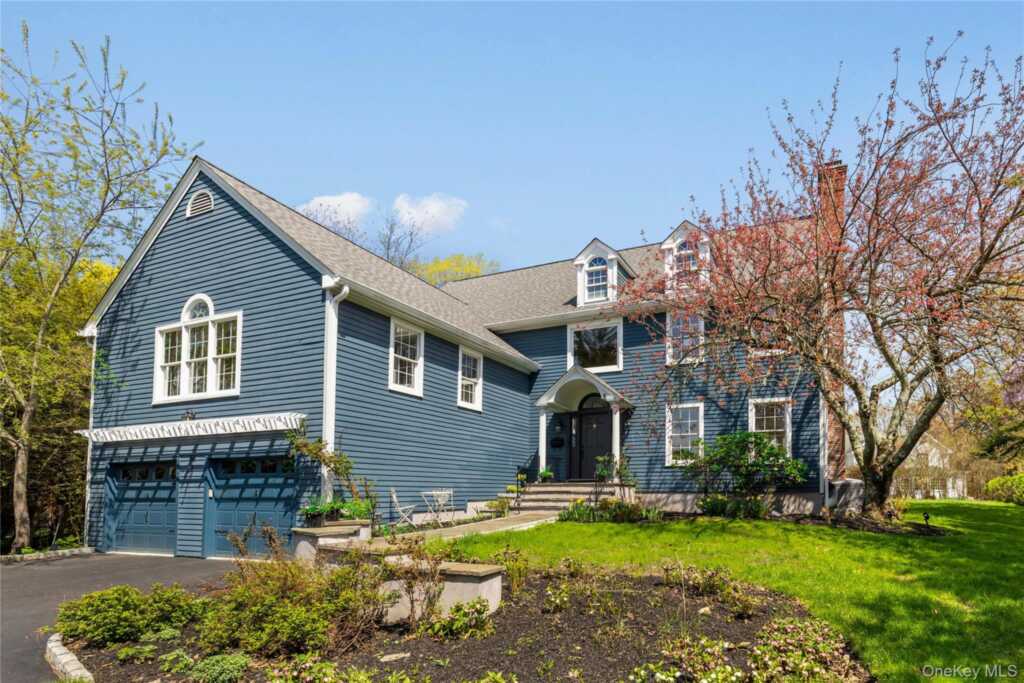 64 Bradford Avenue, Rye, NY 10580 - Photo 2 of 45
