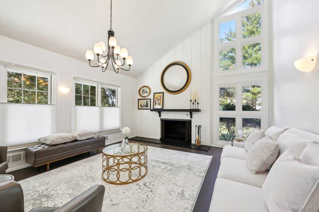 12 Old Oak Road, Rye, NY 10573 - Photo 5 of 37