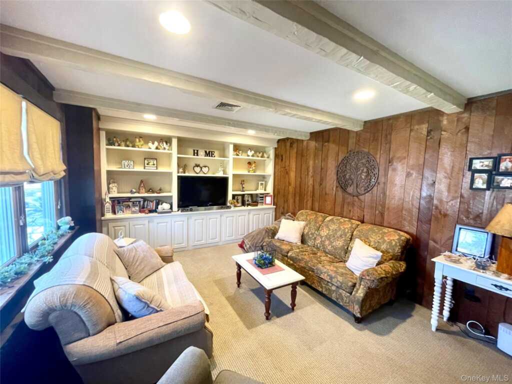 4 Sylvan Way, Suffern, NY 10901 - Photo 11 of 35