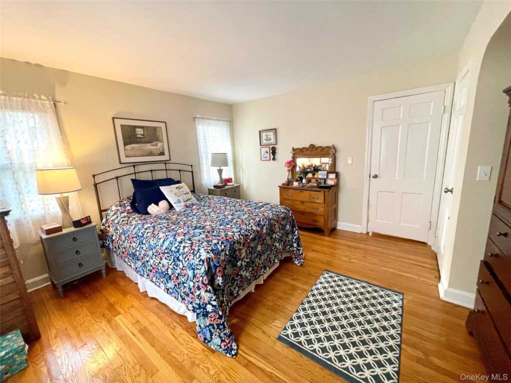 4 Sylvan Way, Suffern, NY 10901 - Photo 16 of 35