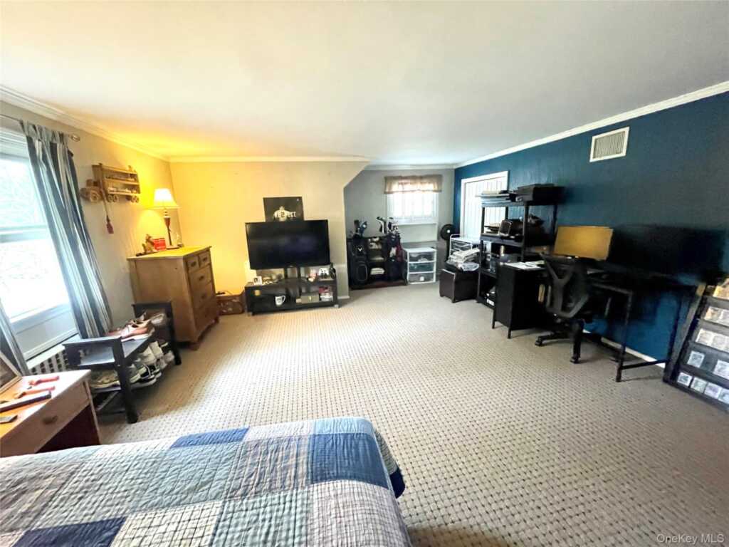 4 Sylvan Way, Suffern, NY 10901 - Photo 20 of 35