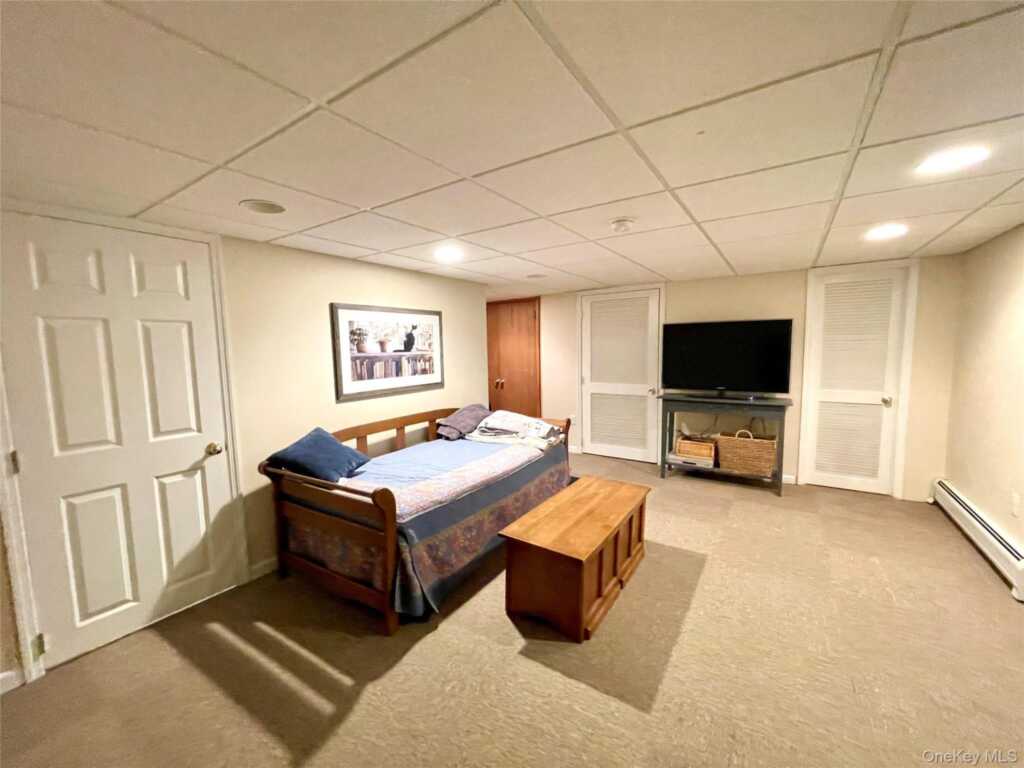 4 Sylvan Way, Suffern, NY 10901 - Photo 23 of 35