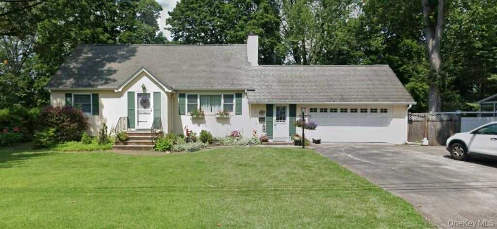 4 Sylvan Way, Suffern, NY 10901 - Photo 3 of 35