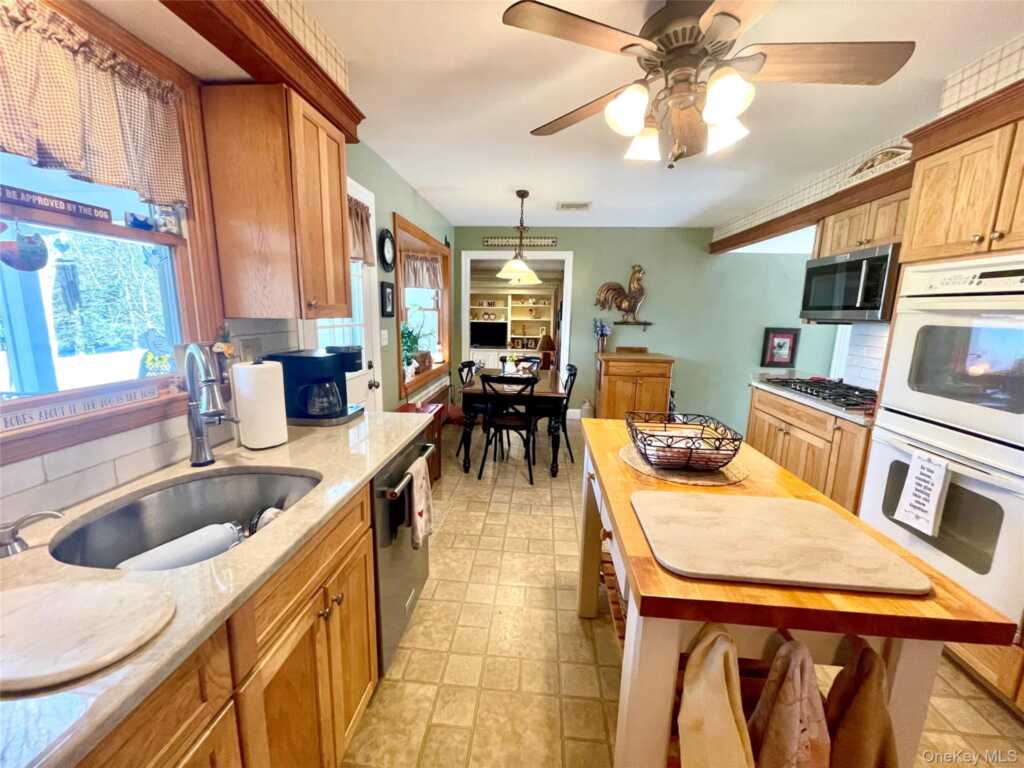 4 Sylvan Way, Suffern, NY 10901 - Photo 9 of 35