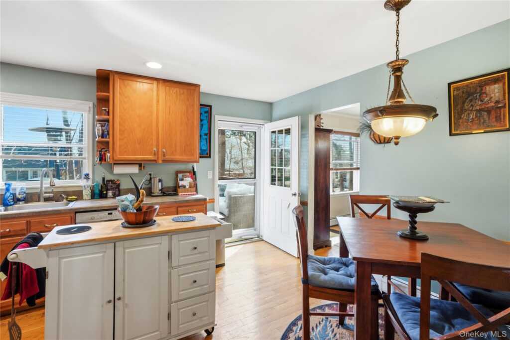 6A Carrie Lane, Nanuet, NY 10954 - Photo 9 of 30