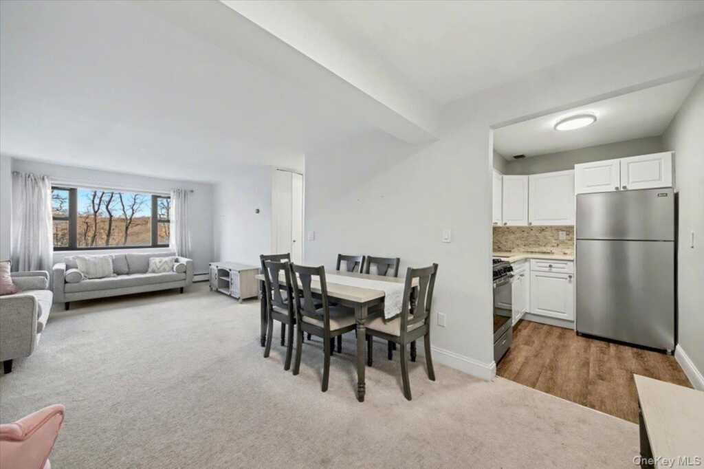 505 Central Avenue, Unit #725, White Plains, NY 10606