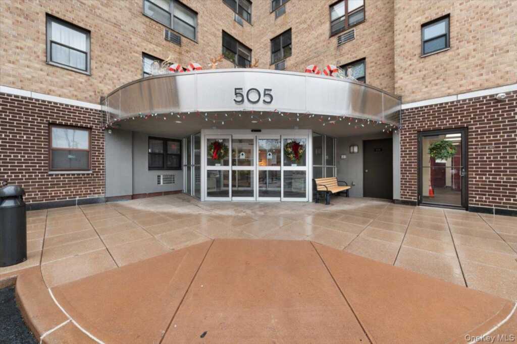505 Central Avenue, Unit #725, White Plains, NY 10606 - Photo 16 of 19