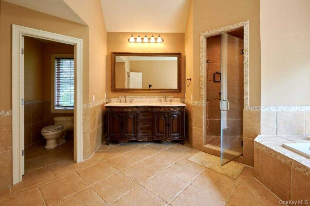 637 S Mountain Road, New City, NY 10956 - Photo 26 of 37