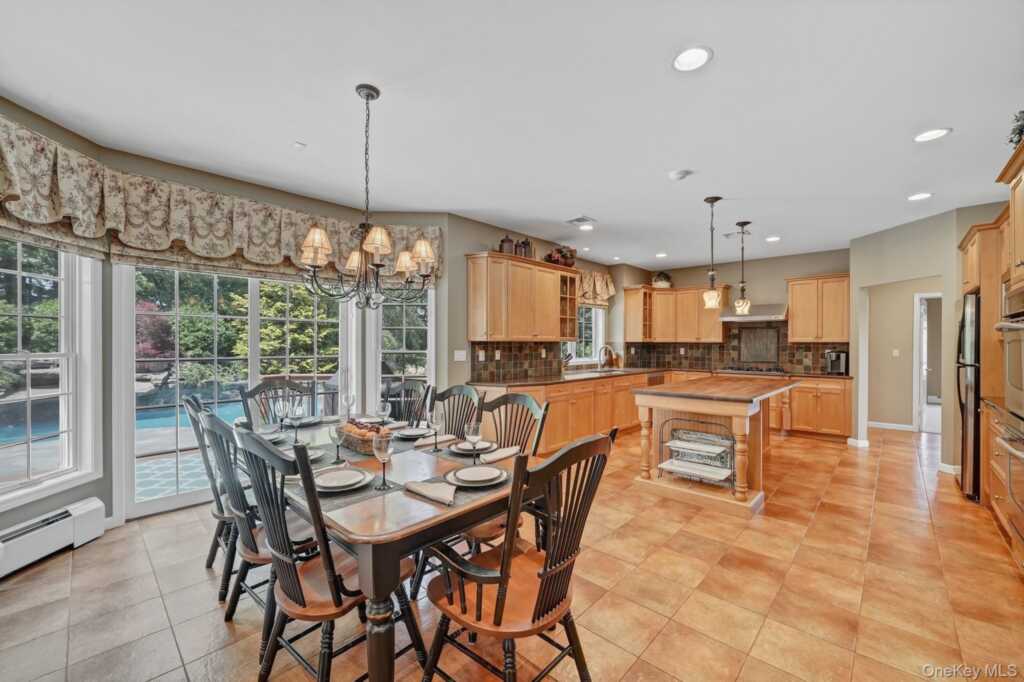 24 Charnwood Drive, Suffern, NY 10901 - Photo 19 of 46