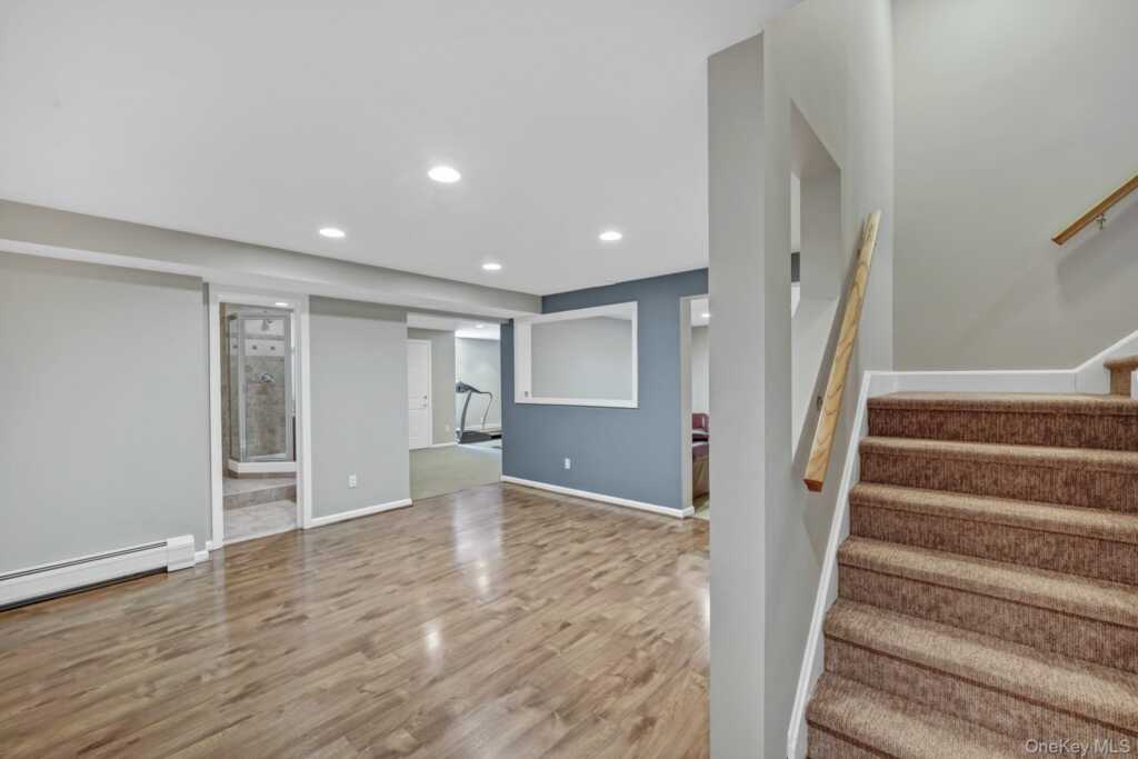 24 Charnwood Drive, Suffern, NY 10901 - Photo 34 of 46